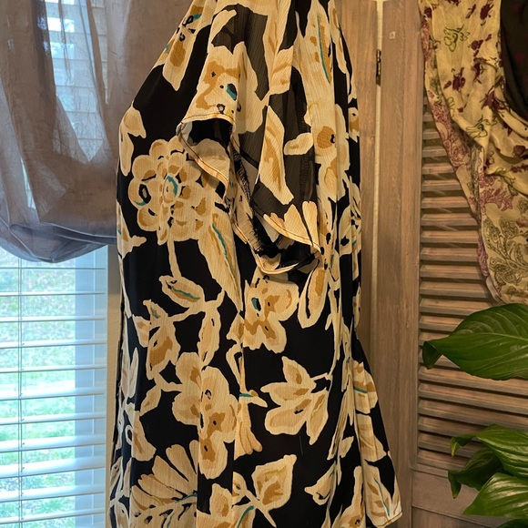 Jones wear blouse. Size 18 - Picture 3 of 6